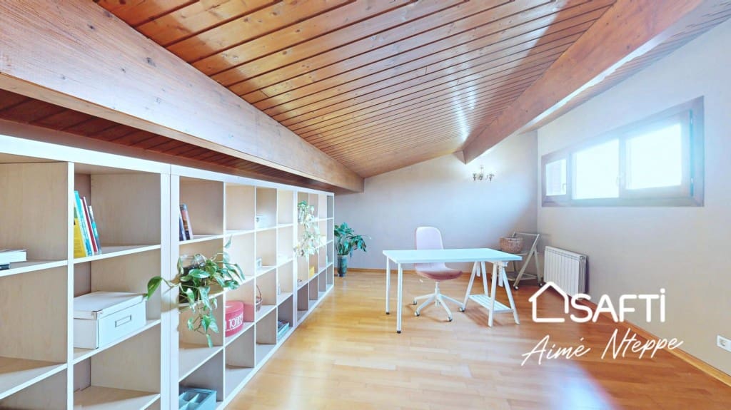 Chalet de 5 habitaciones en Sant Julià de Ramis en venta con piscina - 650.000 € (Ref: 9820298)