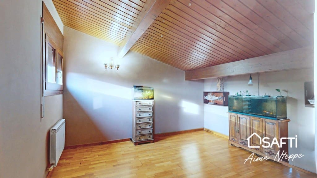 Chalet de 5 habitaciones en Sant Julià de Ramis en venta con piscina - 650.000 € (Ref: 9820298)