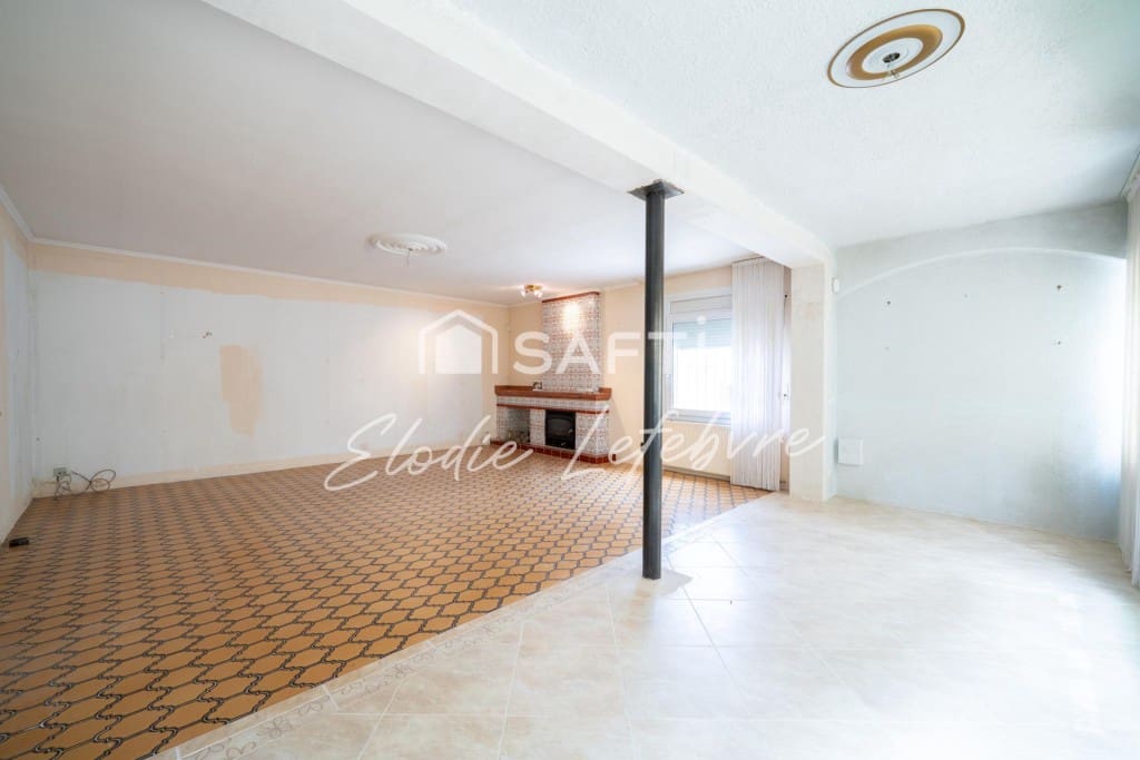 4 Zimmer Villa zu verkaufen in Empuriabrava mit Garage - 422.000 € (Ref: 9820299)