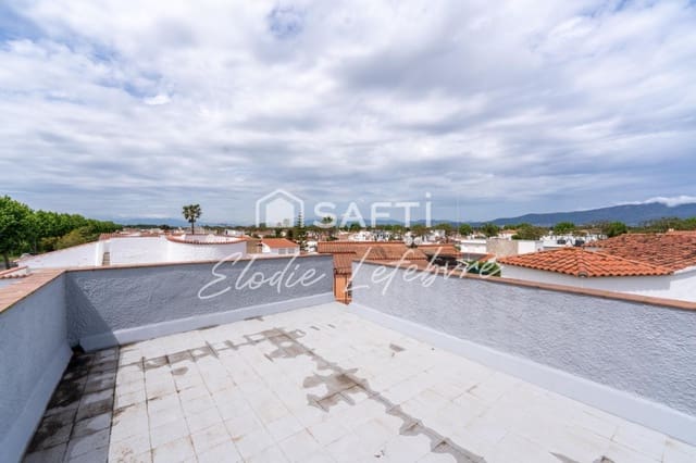 4 Zimmer Villa zu verkaufen in Empuriabrava, Castelló d'Empúries mit Garage - 422.000 € (Ref: 9820299)