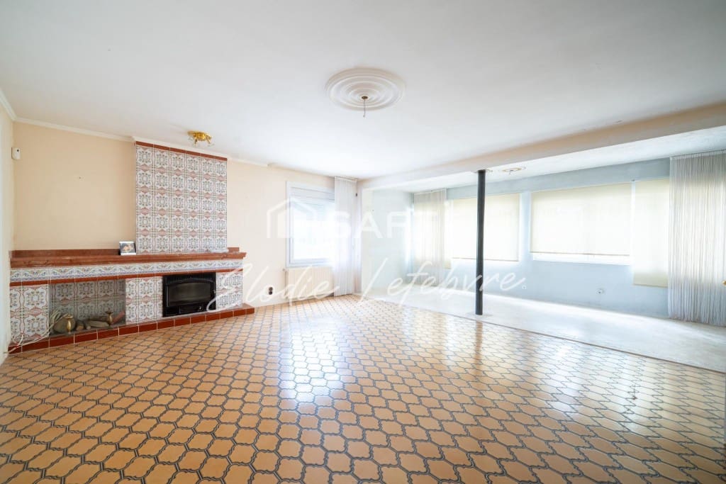 4 Zimmer Villa zu verkaufen in Empuriabrava mit Garage - 422.000 € (Ref: 9820299)