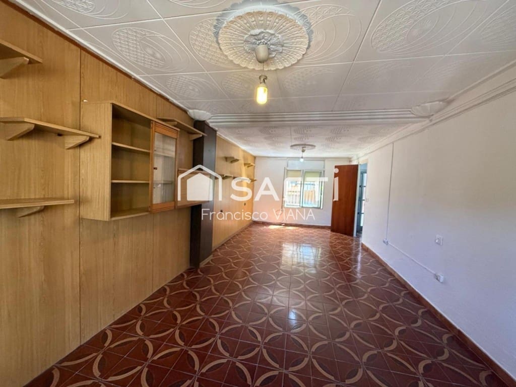 5 chambre Villa/Maison à vendre à Blanes - 230 000 € (Ref: 9822465)