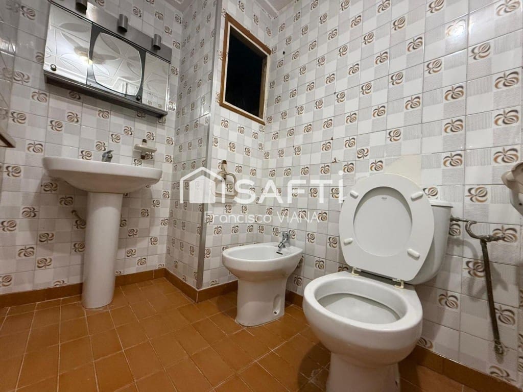 5 chambre Villa/Maison à vendre à Blanes - 230 000 € (Ref: 9822465)