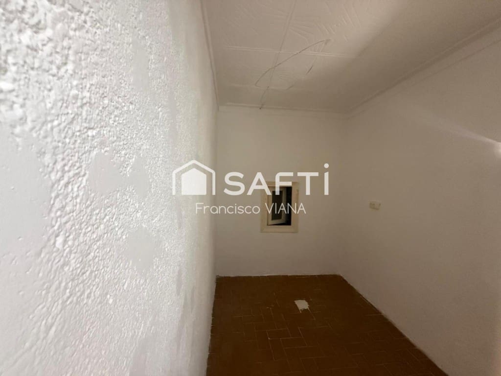 5 chambre Villa/Maison à vendre à Blanes - 230 000 € (Ref: 9822465)
