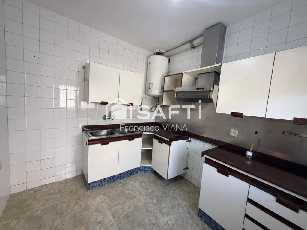 5 chambre Villa/Maison à vendre à Blanes - 230 000 € (Ref: 9822465)