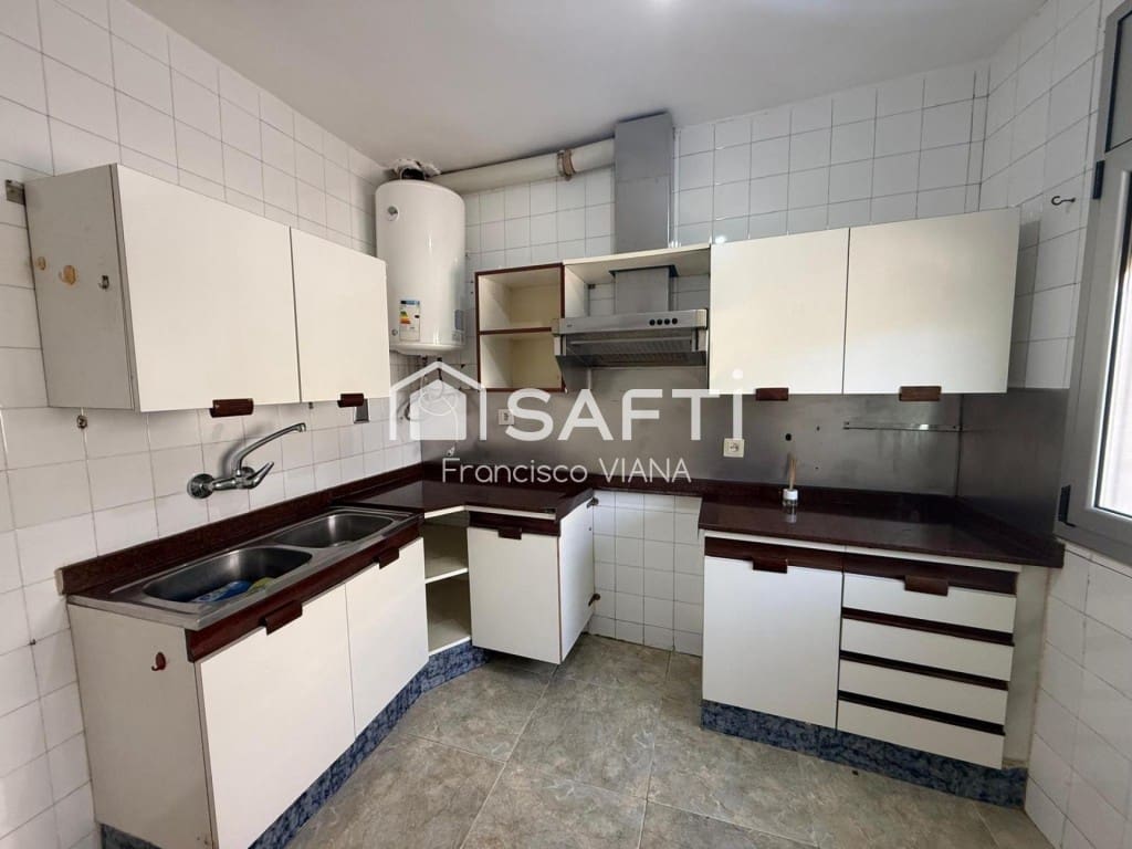 5 chambre Villa/Maison à vendre à Blanes - 230 000 € (Ref: 9822465)