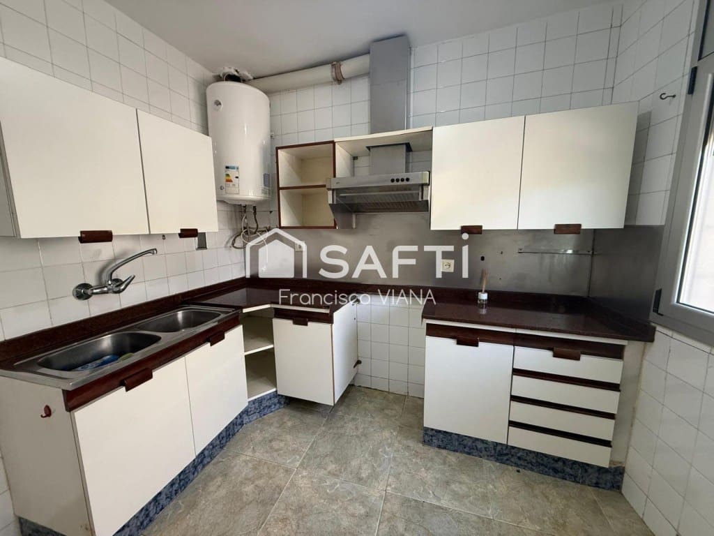 5 chambre Villa/Maison à vendre à Blanes - 230 000 € (Ref: 9822465)