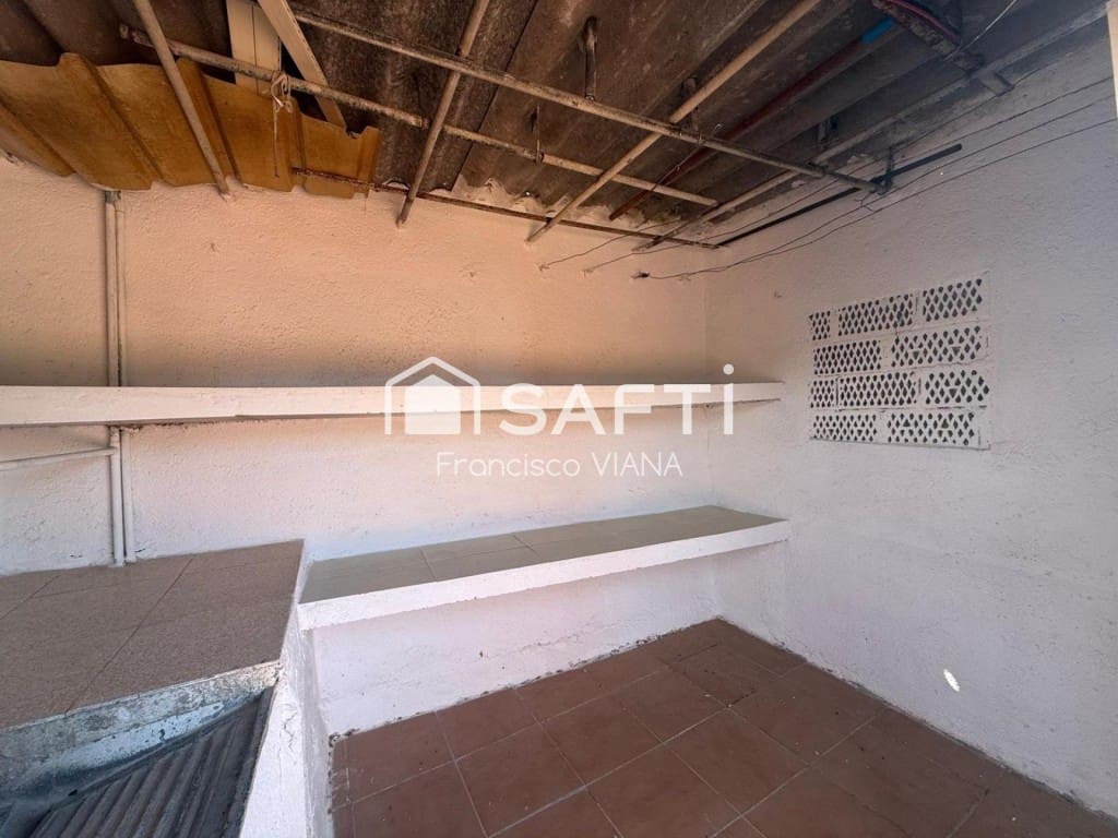 5 chambre Villa/Maison à vendre à Blanes - 230 000 € (Ref: 9822465)