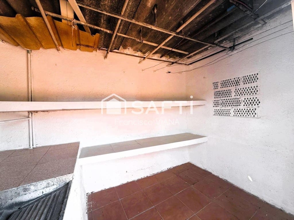 5 chambre Villa/Maison à vendre à Blanes - 230 000 € (Ref: 9822465)