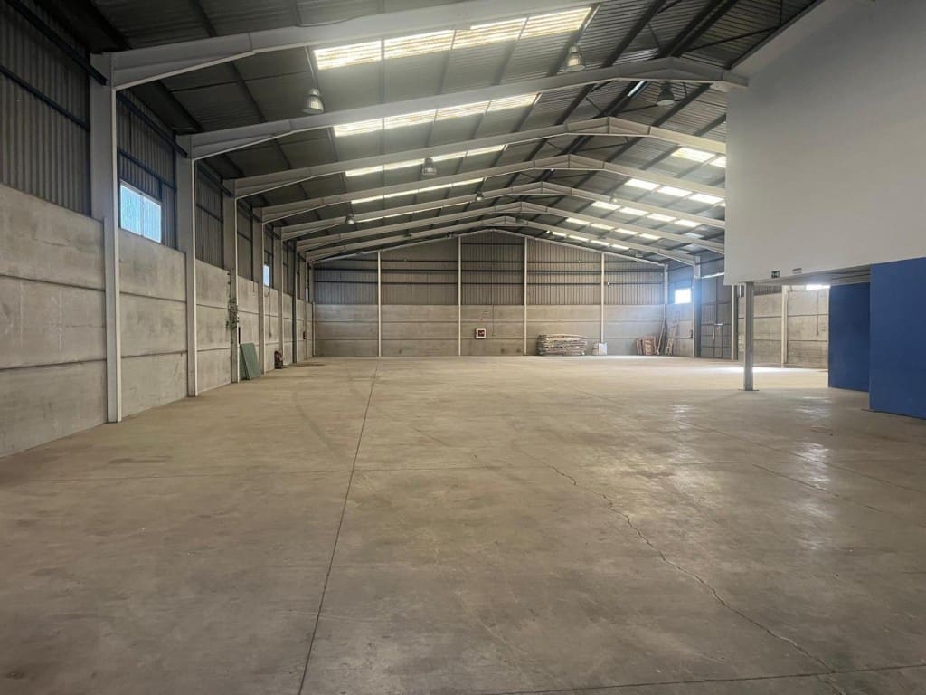 Erhverv til salg i Villanueva de Castellon med garage - € 450.000 (Ref: 9822467)