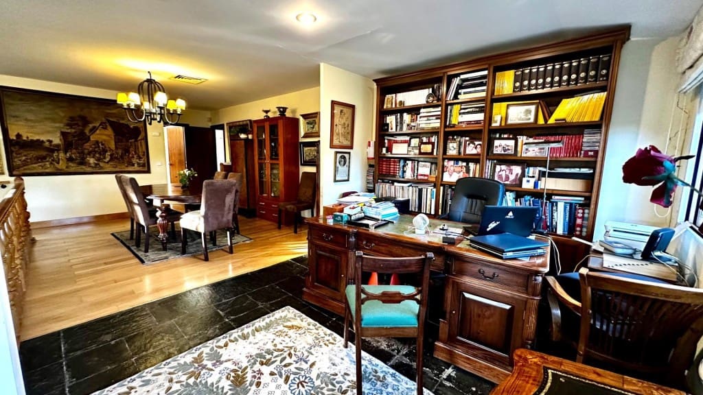 6 soveværelse Villa til salg i Las Rozas de Madrid - € 1.650.000 (Ref: 9822468)
