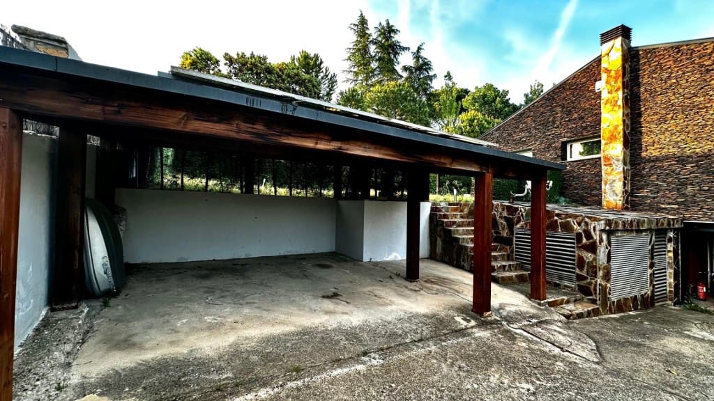 6 soveværelse Villa til salg i Las Rozas de Madrid - € 1.650.000 (Ref: 9822468)