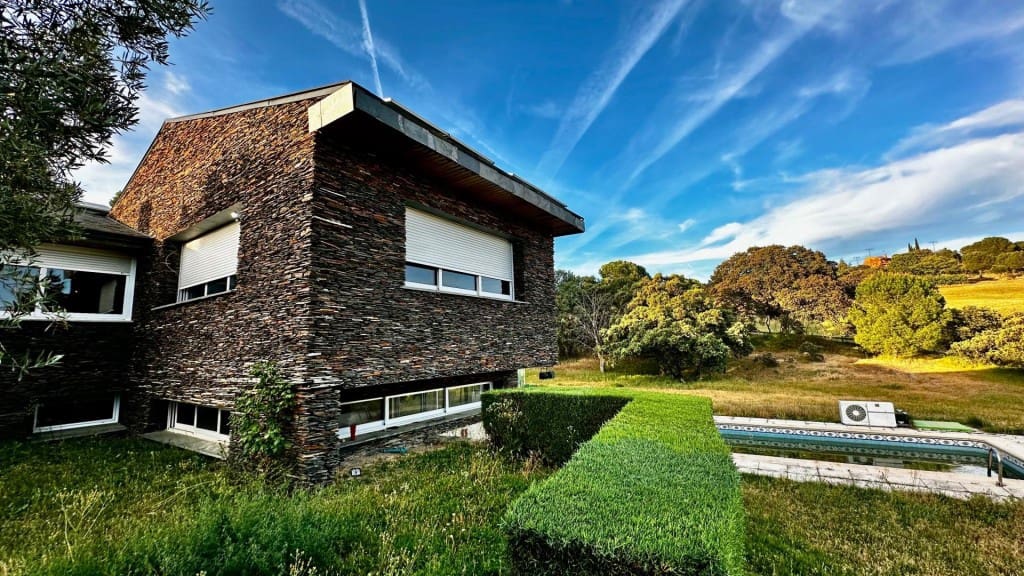 6 soveværelse Villa til salg i Las Rozas de Madrid - € 1.650.000 (Ref: 9822468)