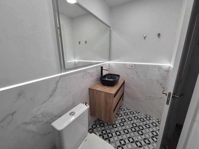 3 soveværelse Lejlighed til salg i Santo Domingo, Alicante by - € 450.000 (Ref: 9822469)