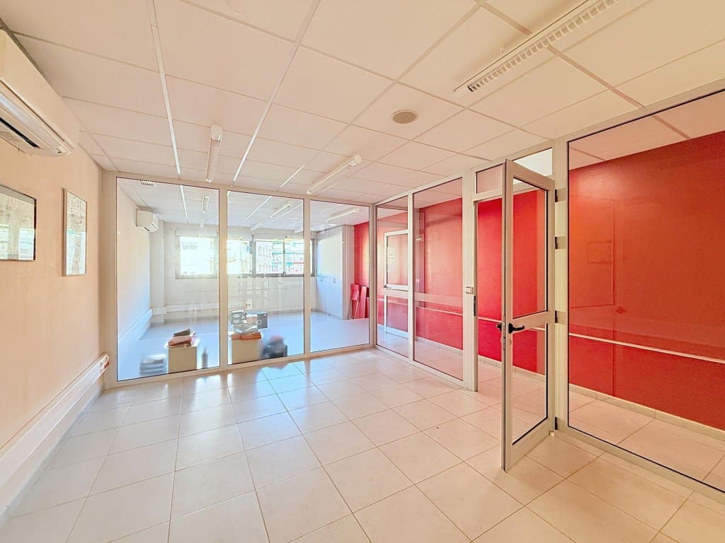 Office for sale in Sant Andreu de la Barca - € 315,000 (Ref: 9822471)