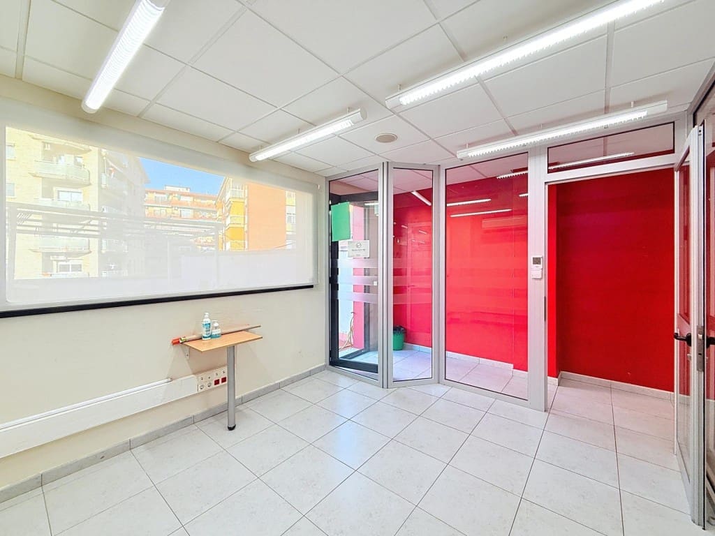 Office for sale in Sant Andreu de la Barca - € 315,000 (Ref: 9822471)