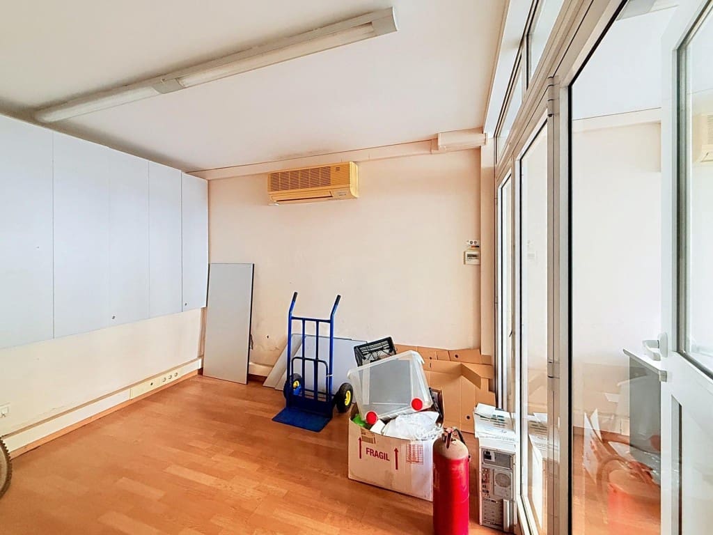Office for sale in Sant Andreu de la Barca - € 315,000 (Ref: 9822471)