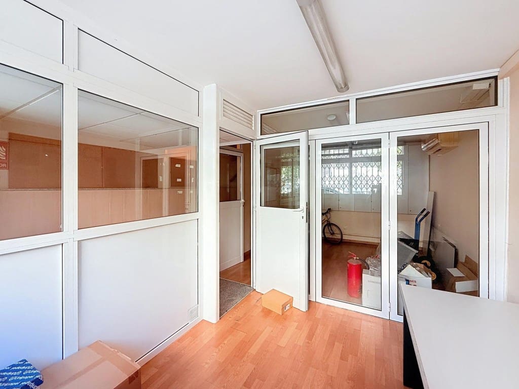Office for sale in Sant Andreu de la Barca - € 315,000 (Ref: 9822471)