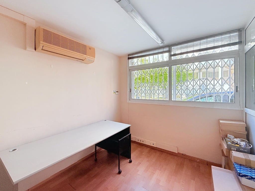 Office for sale in Sant Andreu de la Barca - € 315,000 (Ref: 9822471)