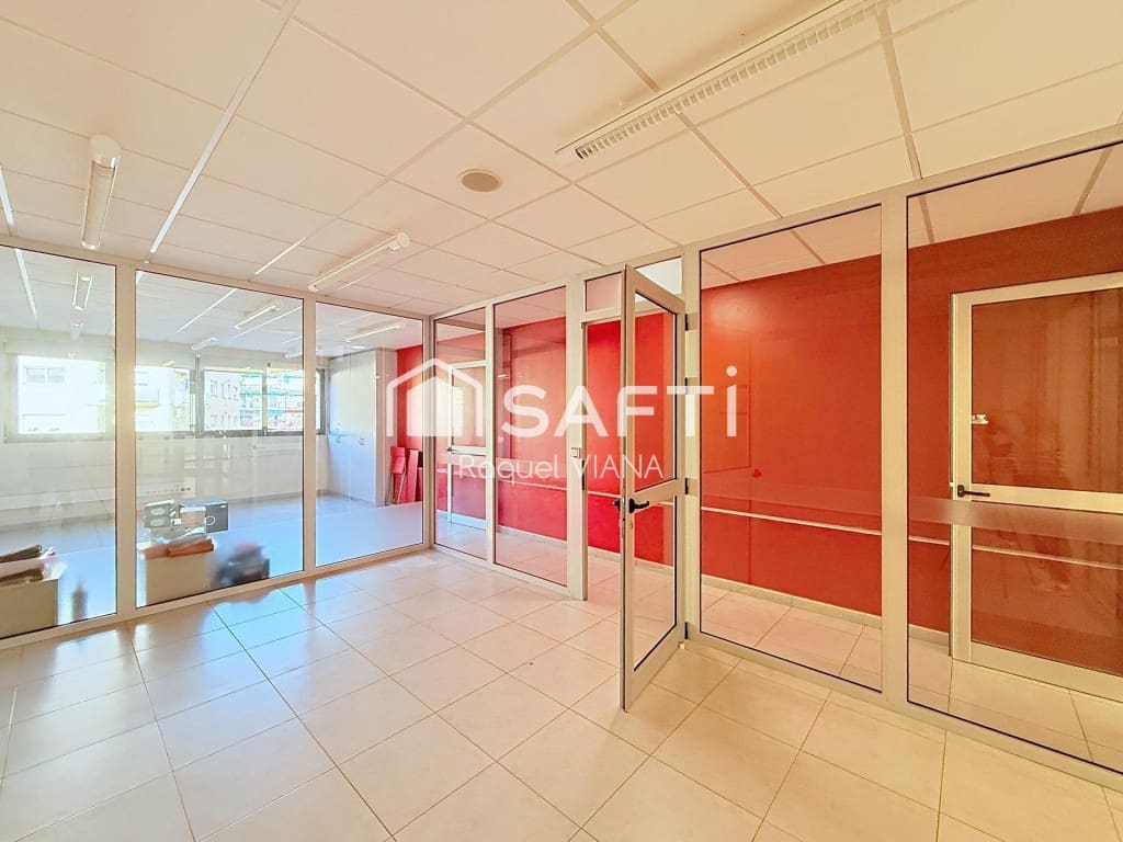 Office for sale in Sant Andreu de la Barca - € 315,000 (Ref: 9822471)
