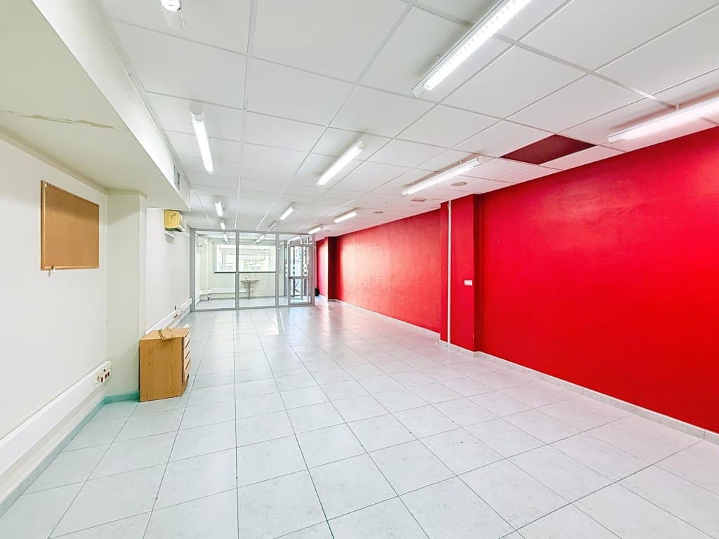 Office for sale in Sant Andreu de la Barca - € 315,000 (Ref: 9822471)