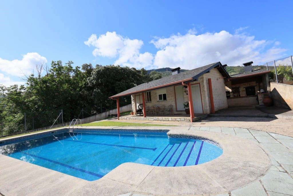 5 soveværelse Villa til salg i Carballeda de Valdeorras med swimmingpool garage - € 500.000 (Ref: 9822474)