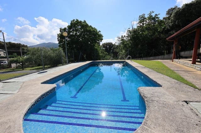 5 soveværelse Villa til salg i Carballeda de Valdeorras med swimmingpool garage - € 500.000 (Ref: 9822474)