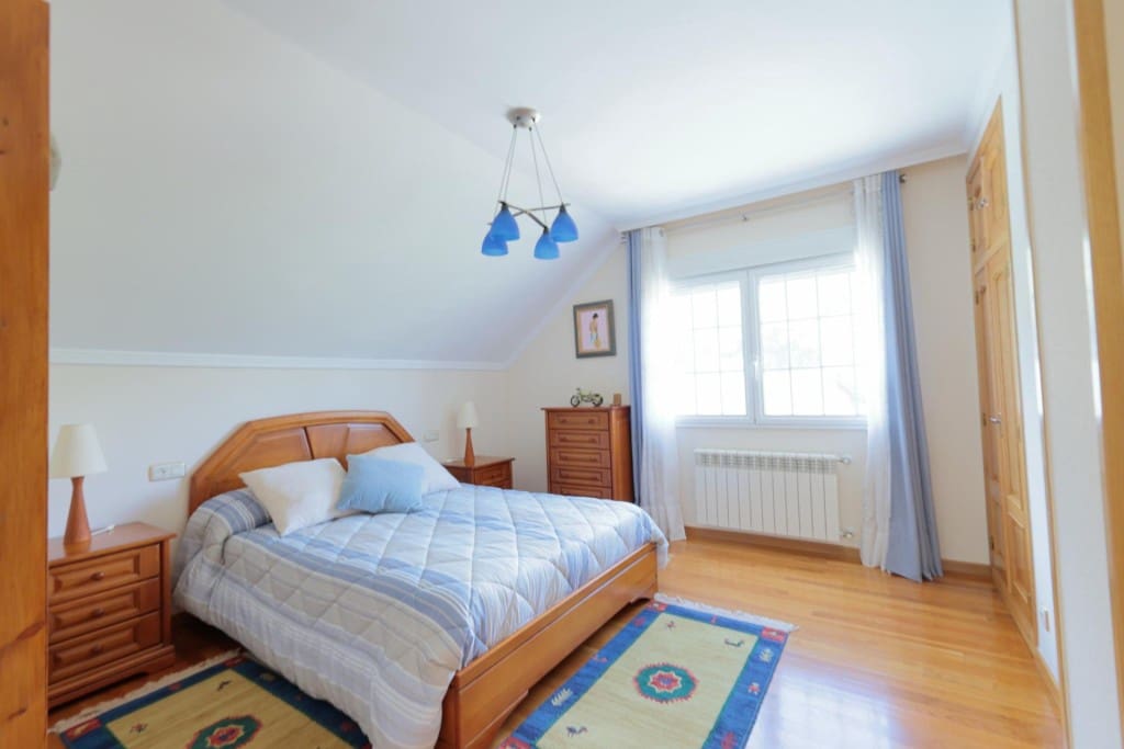 5 soveværelse Villa til salg i Carballeda de Valdeorras med swimmingpool garage - € 500.000 (Ref: 9822474)