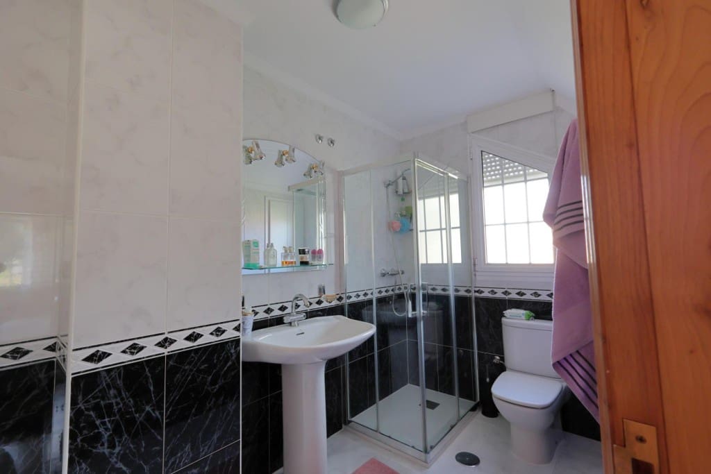 5 soveværelse Villa til salg i Carballeda de Valdeorras med swimmingpool garage - € 500.000 (Ref: 9822474)