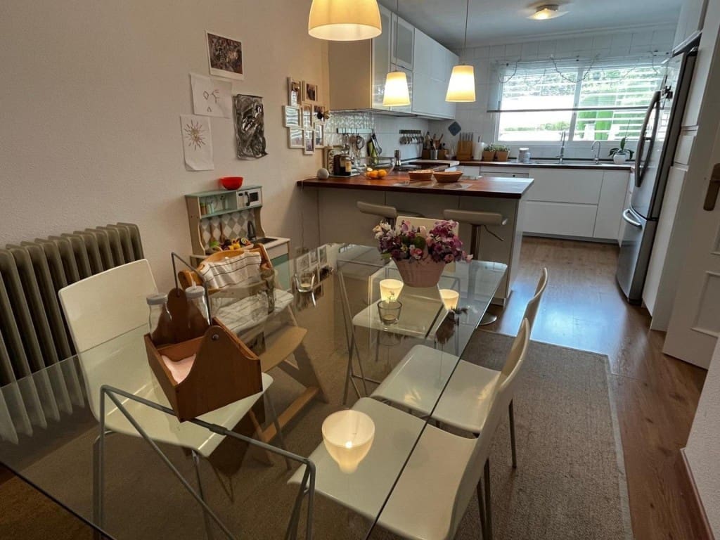4 soverom Villa til salgs i Petrel / Petrer med garasje - € 388 612 (Ref: 9822477)