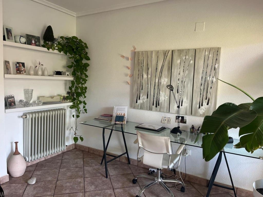 4 soverom Villa til salgs i Petrel / Petrer med garasje - € 388 612 (Ref: 9822477)