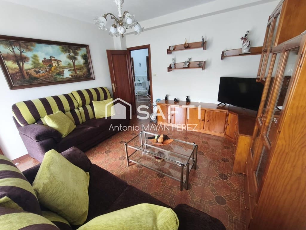 4 bedroom Villa for sale in Rianxo with garage - € 246,500 (Ref: 9824918)