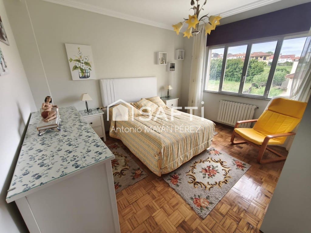 4 bedroom Villa for sale in Rianxo with garage - € 246,500 (Ref: 9824918)
