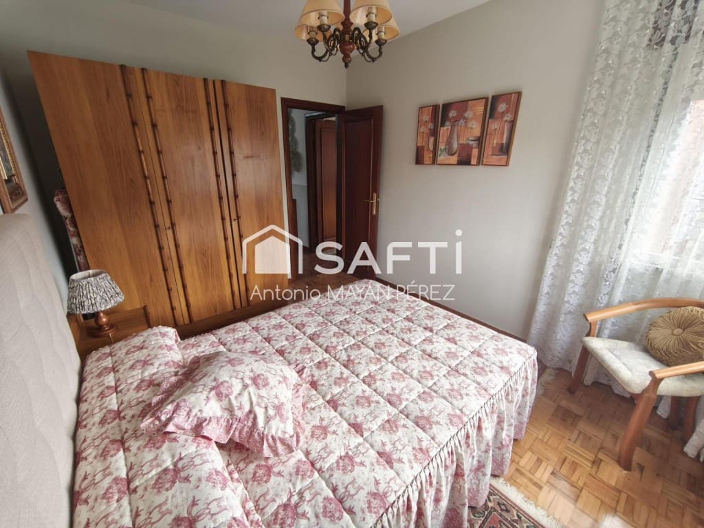 4 bedroom Villa for sale in Rianxo with garage - € 246,500 (Ref: 9824918)