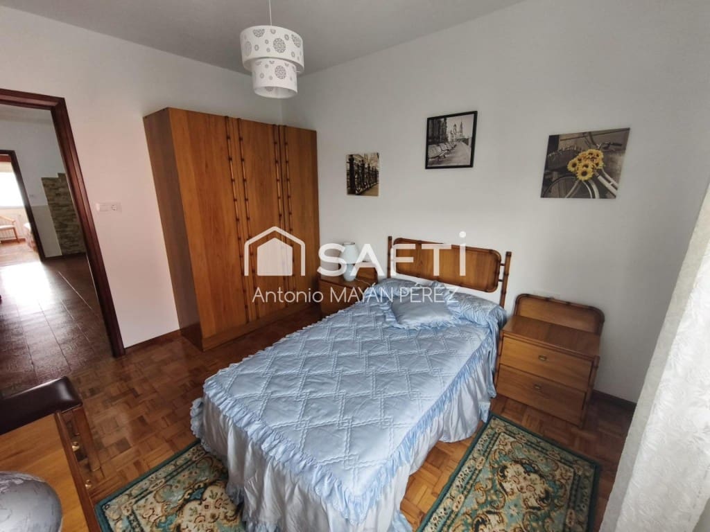 4 bedroom Villa for sale in Rianxo with garage - € 246,500 (Ref: 9824918)