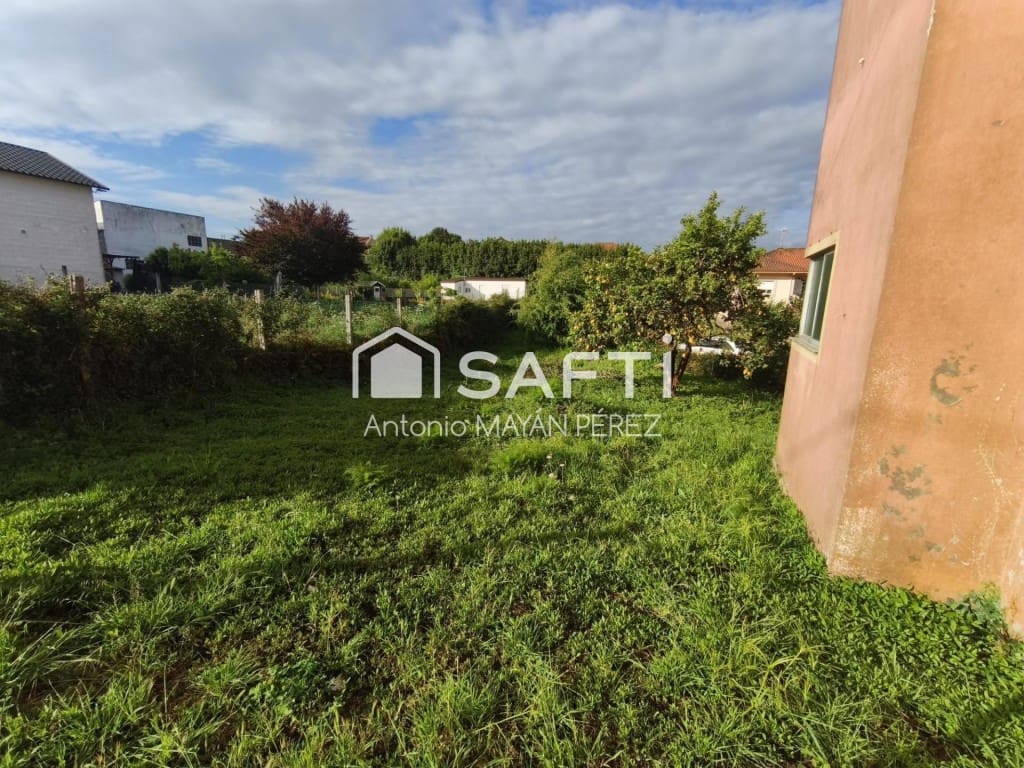 4 bedroom Villa for sale in Rianxo with garage - € 246,500 (Ref: 9824918)