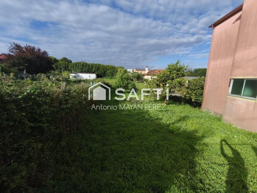 4 bedroom Villa for sale in Rianxo with garage - € 246,500 (Ref: 9824918)