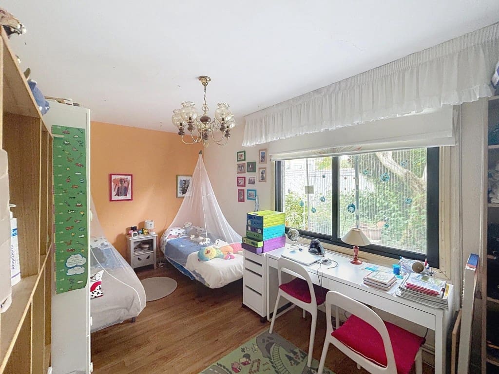 Chalet de 5 habitaciones en Teo en venta con piscina garaje - 590.000 € (Ref: 9824919)