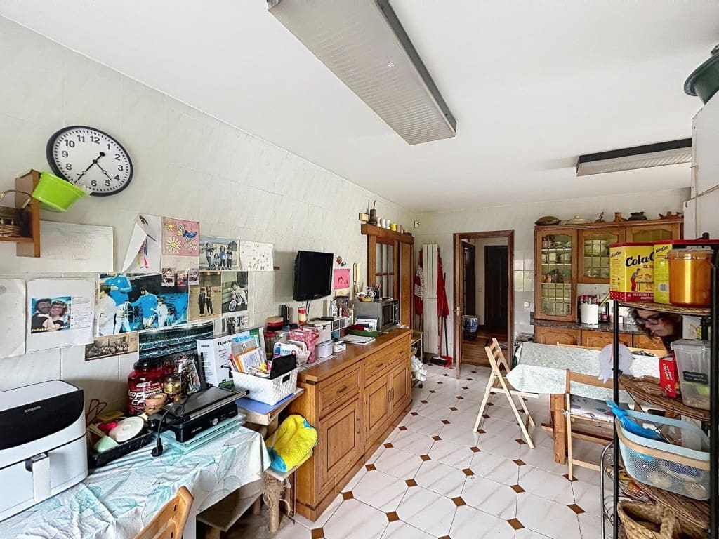 Chalet de 5 habitaciones en Teo en venta con piscina garaje - 590.000 € (Ref: 9824919)