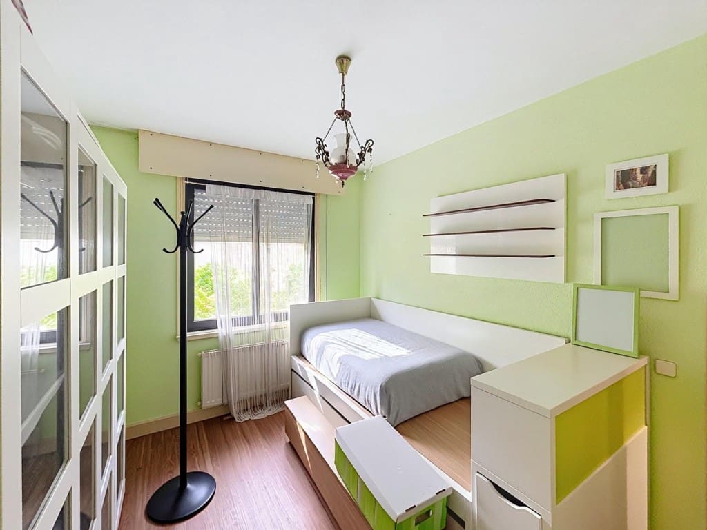 Chalet de 5 habitaciones en Teo en venta con piscina garaje - 590.000 € (Ref: 9824919)