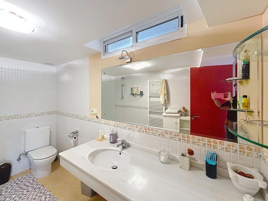 Chalet de 5 habitaciones en Teo en venta con piscina garaje - 590.000 € (Ref: 9824919)
