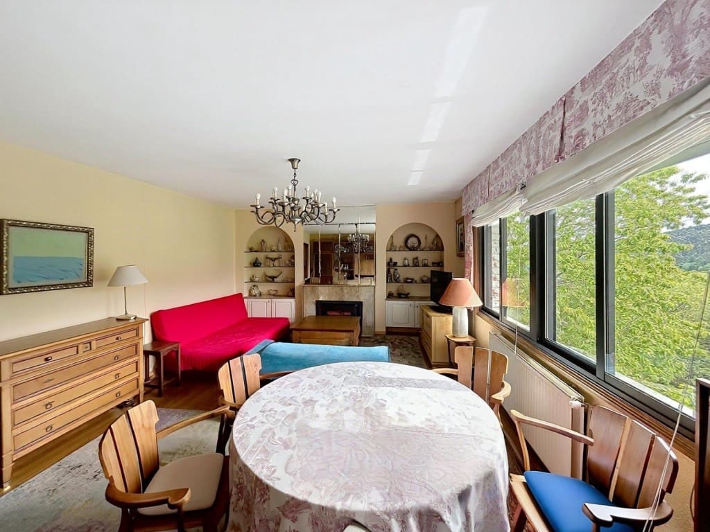 Chalet de 5 habitaciones en Teo en venta con piscina garaje - 590.000 € (Ref: 9824919)