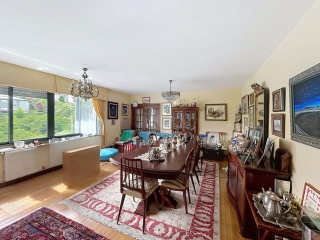 5 Zimmer Villa zu verkaufen in Teo mit Pool Garage - 590.000 € (Ref: 9824919)