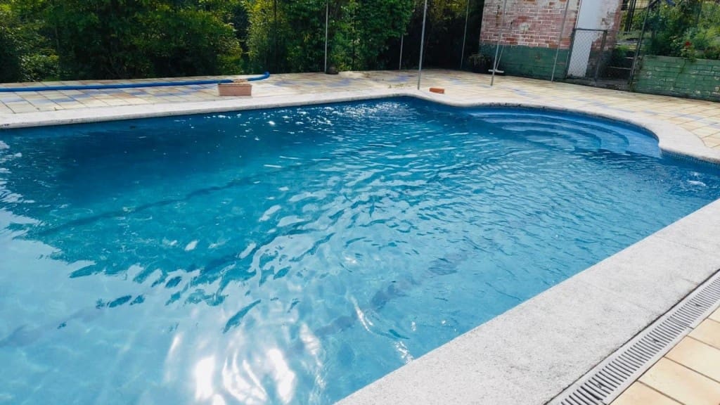 Chalet de 5 habitaciones en Teo en venta con piscina garaje - 590.000 € (Ref: 9824919)