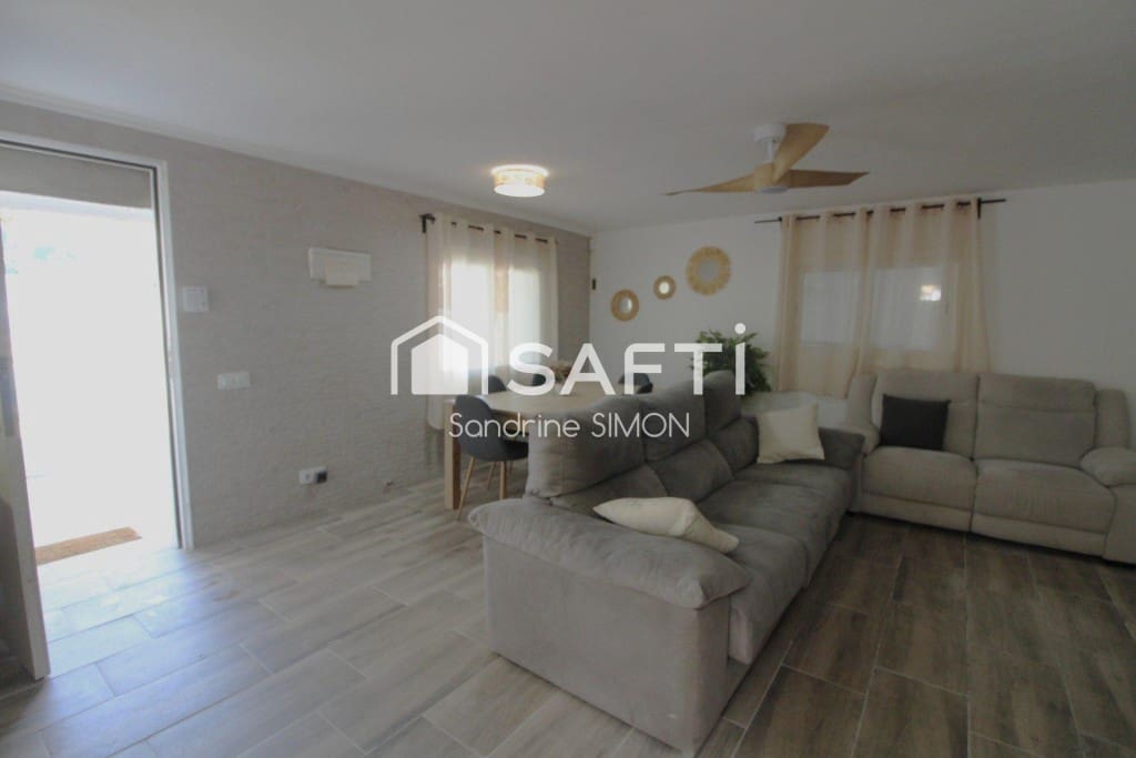 3 soveværelse Villa til salg i Lloret de Mar med swimmingpool - € 325.000 (Ref: 9824920)