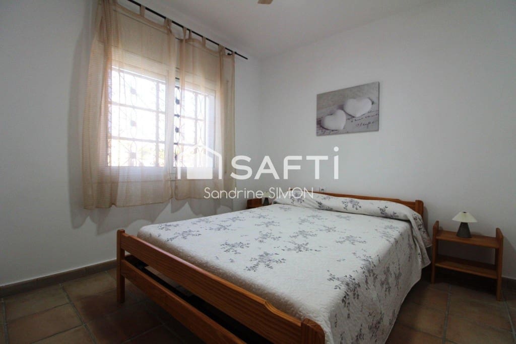 3 soveværelse Villa til salg i Lloret de Mar med swimmingpool - € 325.000 (Ref: 9824920)