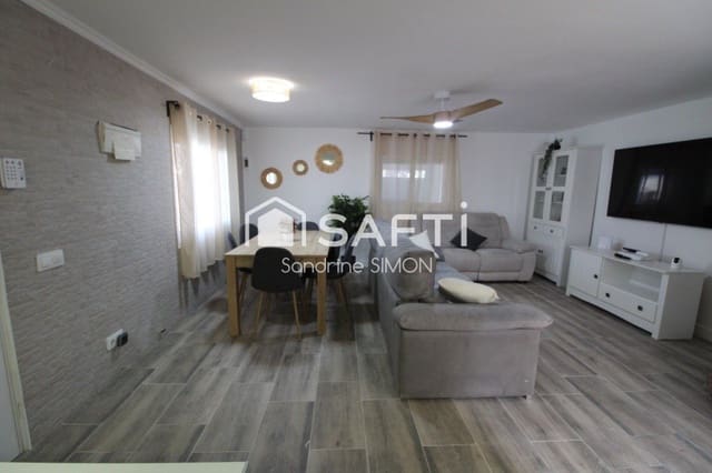3 soveværelse Villa til salg i Urbanitzacions del Nord, Lloret de Mar med swimmingpool - € 325.000 (Ref: 9824920)