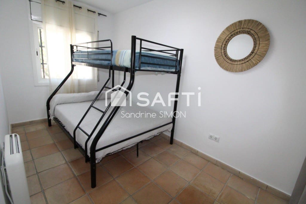 3 soveværelse Villa til salg i Lloret de Mar med swimmingpool - € 325.000 (Ref: 9824920)