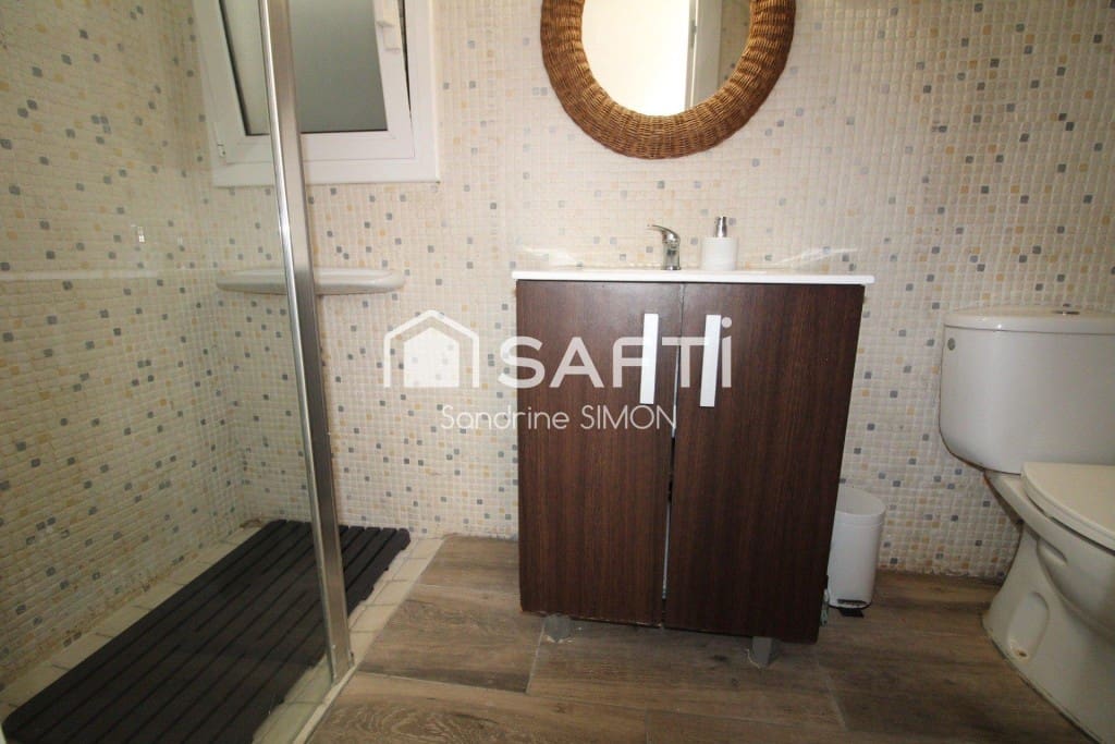 3 soveværelse Villa til salg i Lloret de Mar med swimmingpool - € 325.000 (Ref: 9824920)