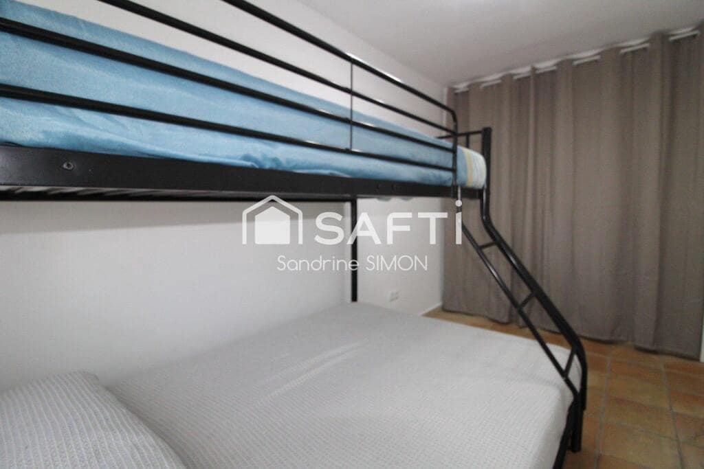 3 bedroom Villa for sale in Lloret de Mar with pool - € 310,000 (Ref: 9824920)